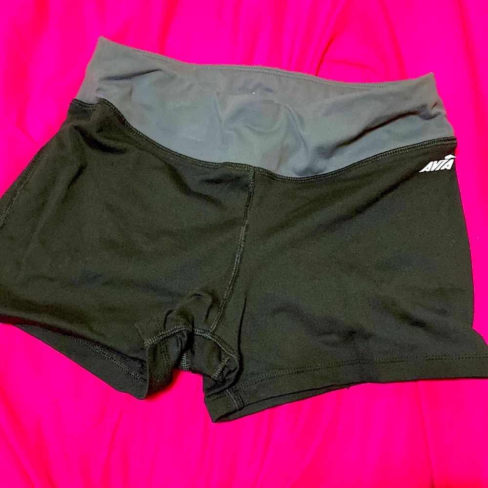 Avia Black athleisure shorts size small